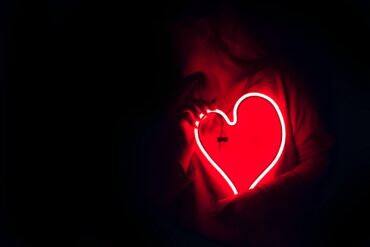 Unveiling Twin flames