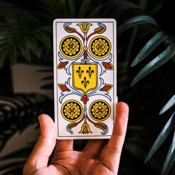 The 7 Mysteries of a Random Tarot Card (How to Unveil Destiny's Hand)