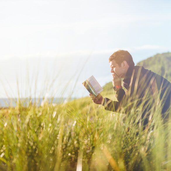 15 highly recommended self-development books (and hidden gems) everyone should read