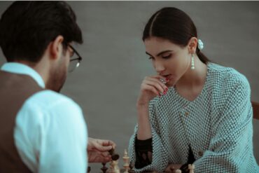 !1 Best Hacks to Play a Pisces Man at His Own Game (and Win It)