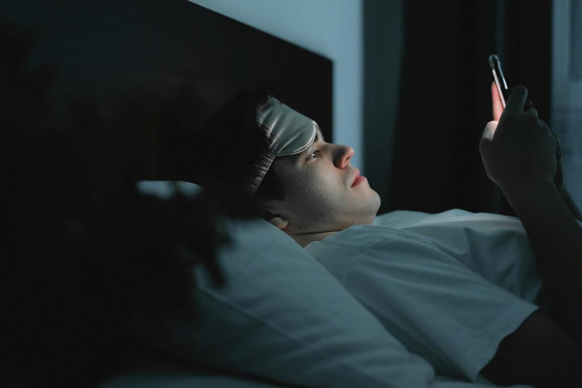 Texting an Aries Man? Why Your “Good Morning” Text Might Be Turning Him Cold