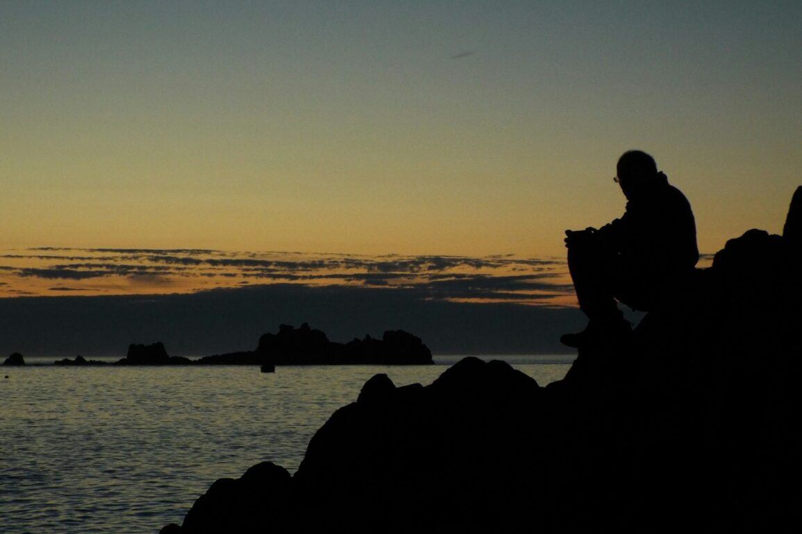 The 9 Spiritual Signs My Clients Swore Were Proof He’d Come Back (And 7 Actually Did)