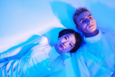 How Does an Aquarius Man Test a Woman? The 5 Detached Behaviors That Quietly Reveal If He’ll Ever Let You Into His Inner World