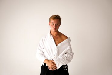 The Shift That Makes a Libra Man Miss You Subtly but Powerfully (Even When He’s Smiling at Someone Else)