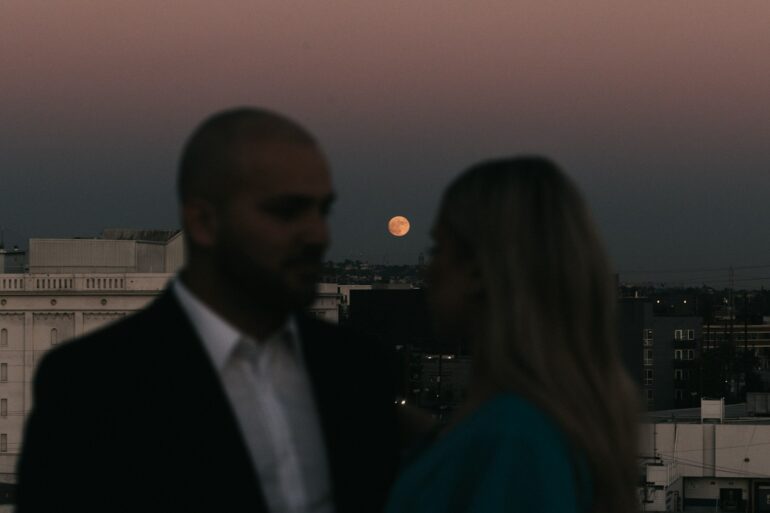 When a Gemini Man Breaks Up: What His Walk Away Behavior May Quietly Reveal About Regret