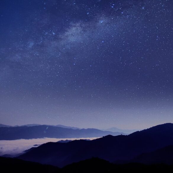 weekly horoscope - landscape photography of mountain